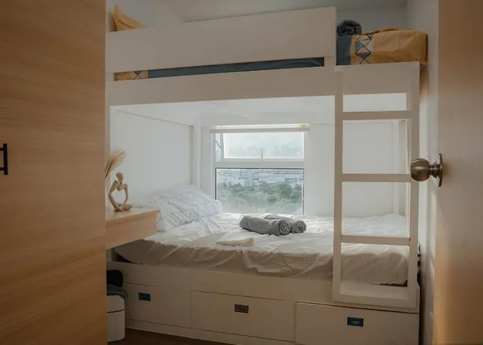 Family Friendly Urbandeca Apartment *
