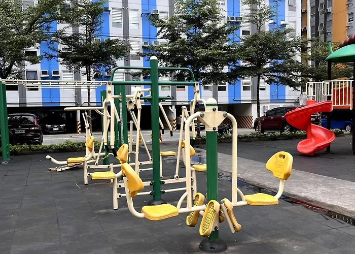 Family Friendly Urbandeca